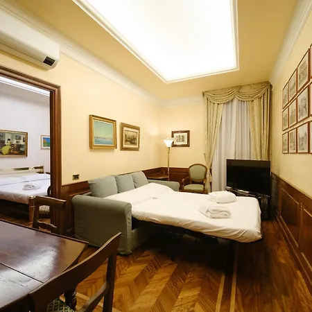 Spanish Steps Retreat Buddyrent Appartement *
