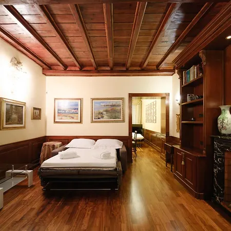 Spanish Steps Retreat Buddyrent Appartement *
