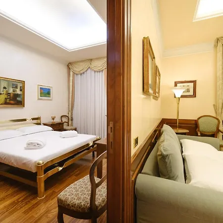 Spanish Steps Retreat Buddyrent * Ρώμη